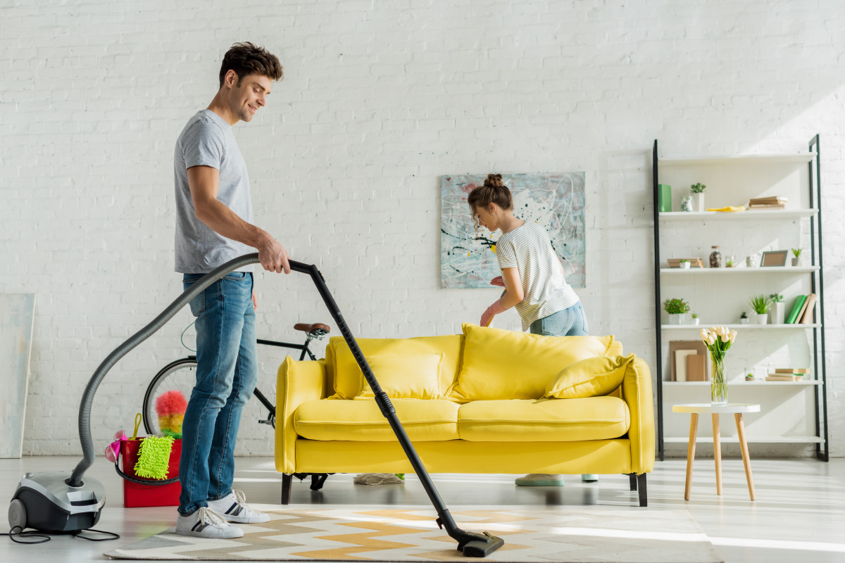 Akdeniz Bayan Temizlikçi